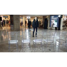 Аренда стульев Кьявари на модный показ в БЦ Европа